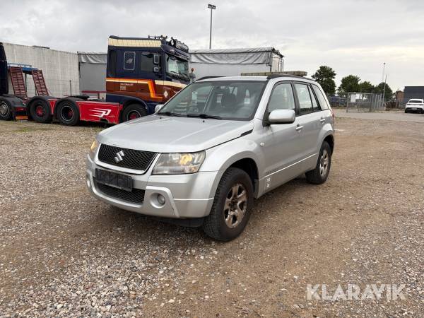 Gulpladebil Suzuki Grand vitara