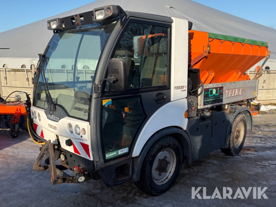 Redskabsbærer Multicar Tremo Carrier WMU2X5 med sneplov, kost og saltspreder