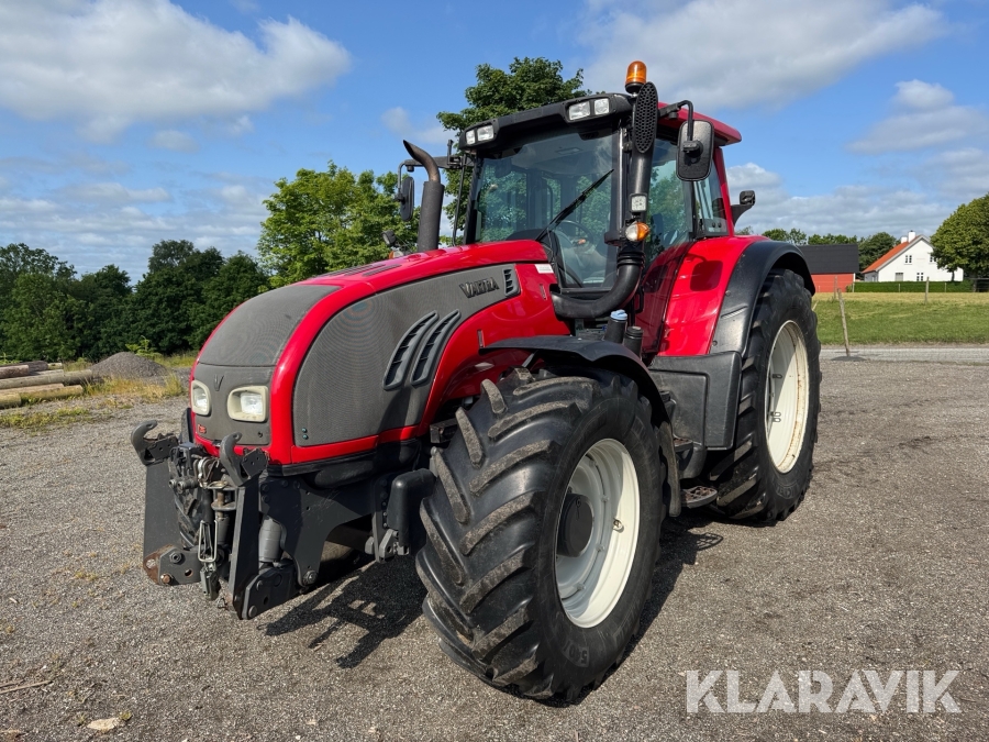 Traktor Valtra T203