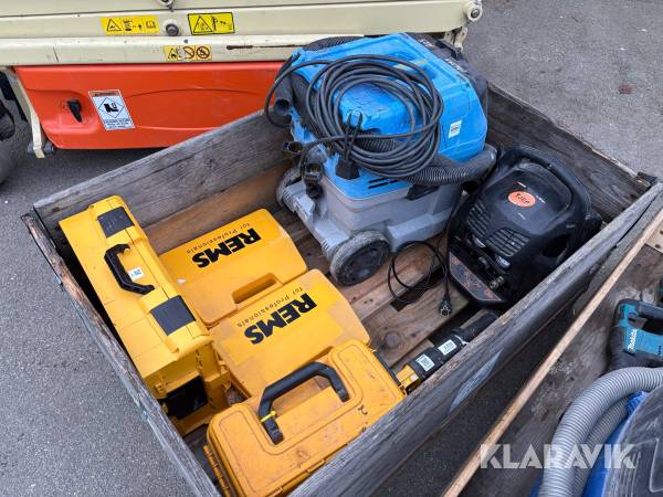 Håndværktøj og støvsuger - 1 palle