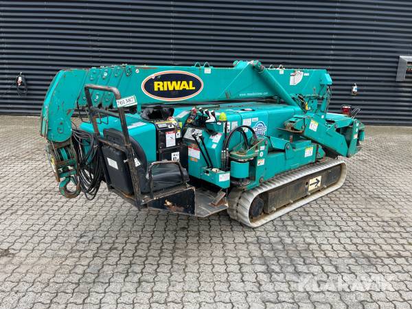 Kran Maeda MC-305CE-2