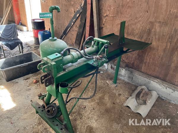 Brændekløver til traktor