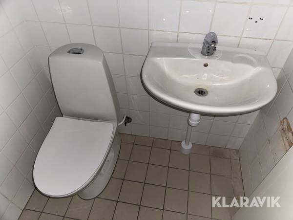 Lot med håndvaske og toiletter