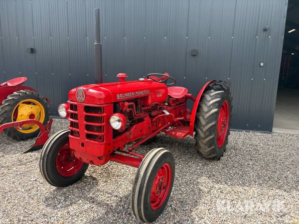 Veteran traktor Volvo BM Krabat 425