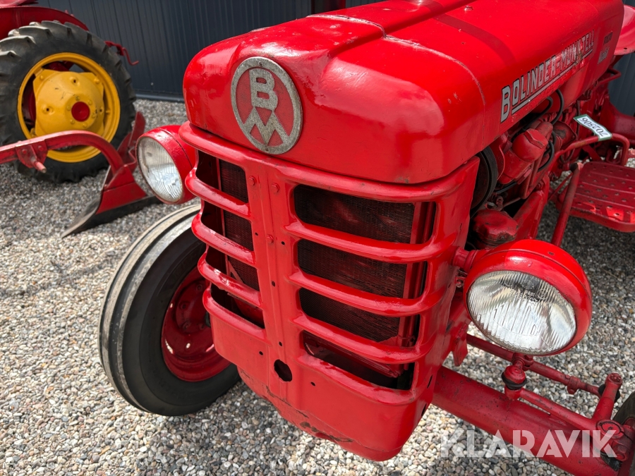 Veteran traktor Volvo BM Krabat 425
