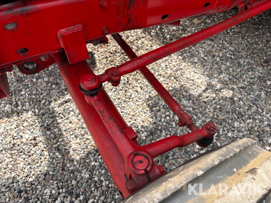 Veteran traktor Volvo BM Krabat 425