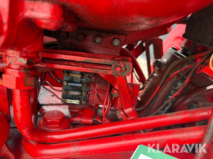 Veteran traktor Volvo BM Krabat 425