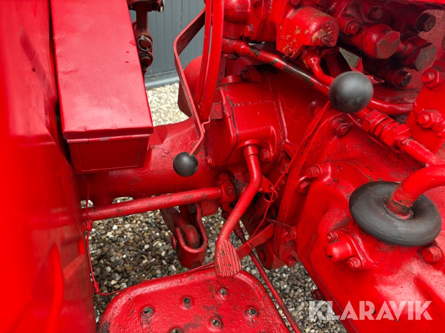 Veteran traktor Volvo BM Krabat 425