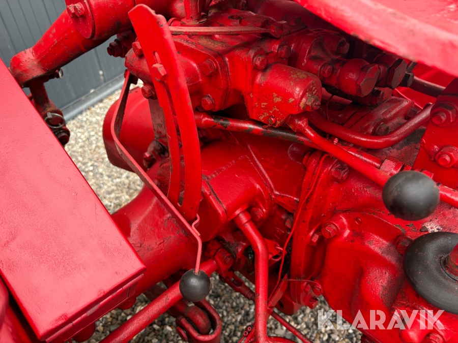 Veteran traktor Volvo BM Krabat 425