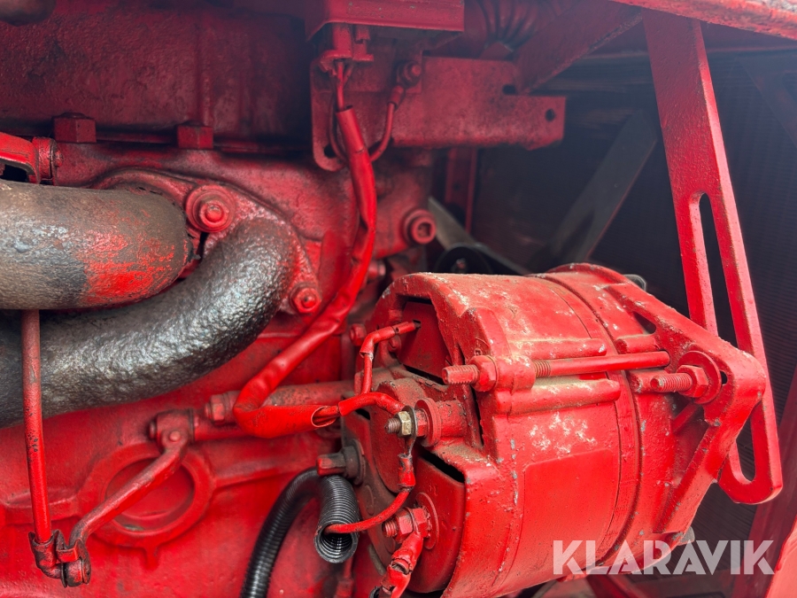 Veteran traktor Volvo BM Krabat 425
