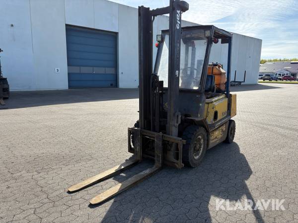 Truck YALE GDP 2,5