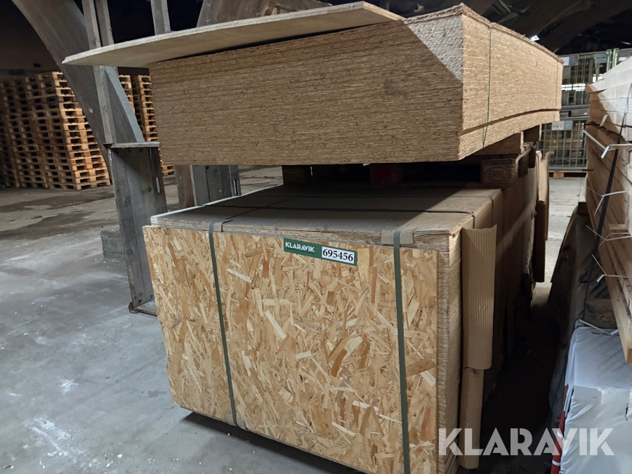 Osb plader Ukendt 2440x1220x15 mm cirka 74 styk