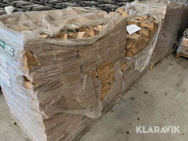 Madaffalds poser Segezha packaging  4 paller