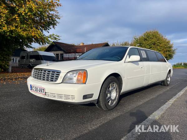 Limousine Cadillac De Ville V8