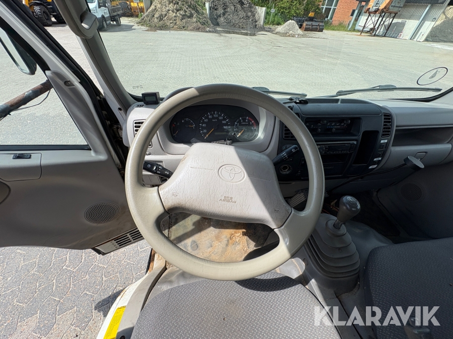 Varebil Toyota Dyna 150 3,0 D-4D S.CAB