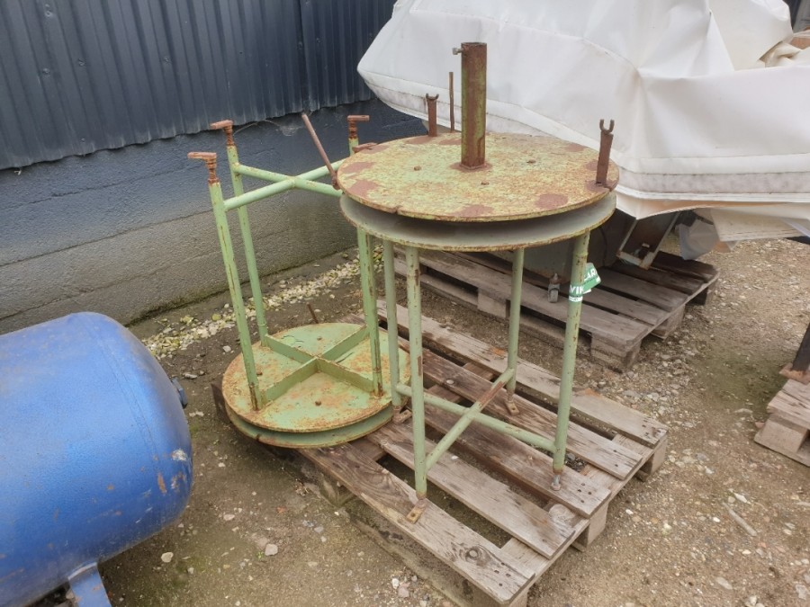 Drejeborde ( 2 stk )