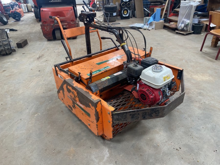 Såmaskine til græsfrø