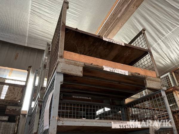 Gitter container 10 styk med hylde.