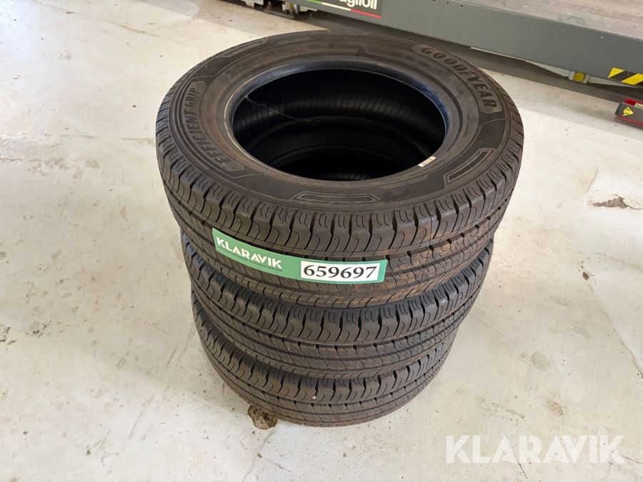 Dæk Goodyear 215/65R16 3 styk