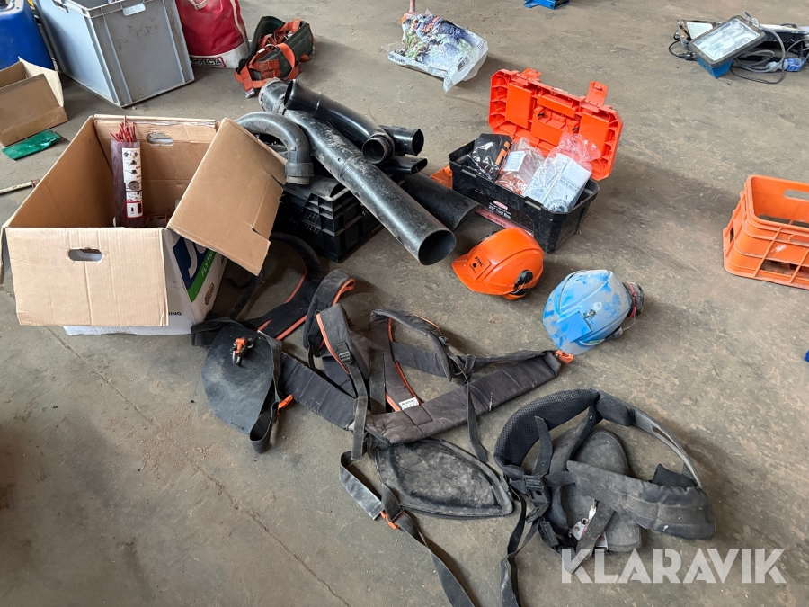 Parti af udstyr til grønnearealer Stihl