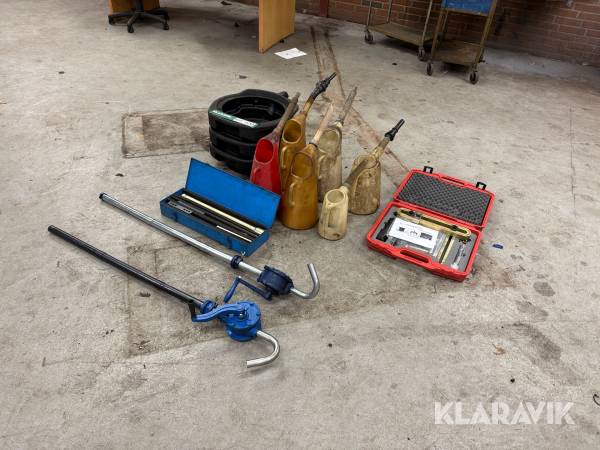 Diverse ting til bilværksted