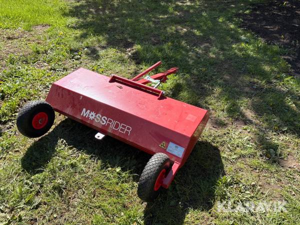 Mosfjerner/ plænelufter Mossrider M102