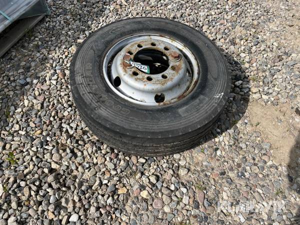 Hjul 235/75R27,5