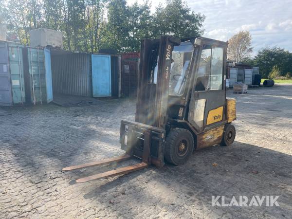 Truck Yale GLP30TF