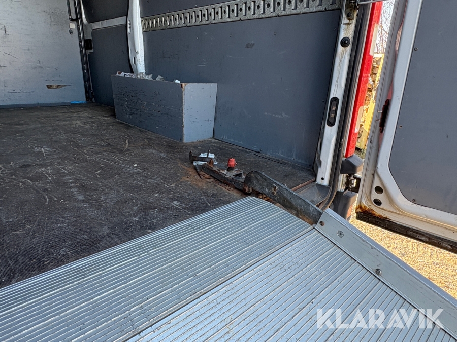 Varebil Iveco Daily 35S11