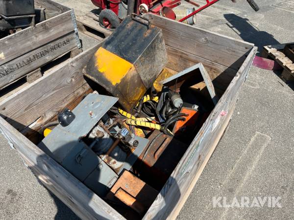 Lot - Blandet hydraulik- og olieudstyr