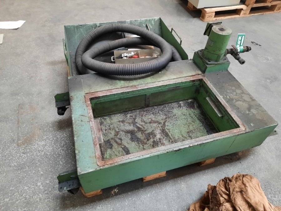 Køle / Vaskekar med pumpe