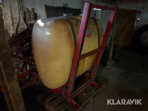 Front tank Hardi 800L