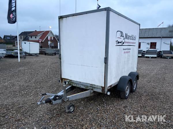 Lukket trailer Thule