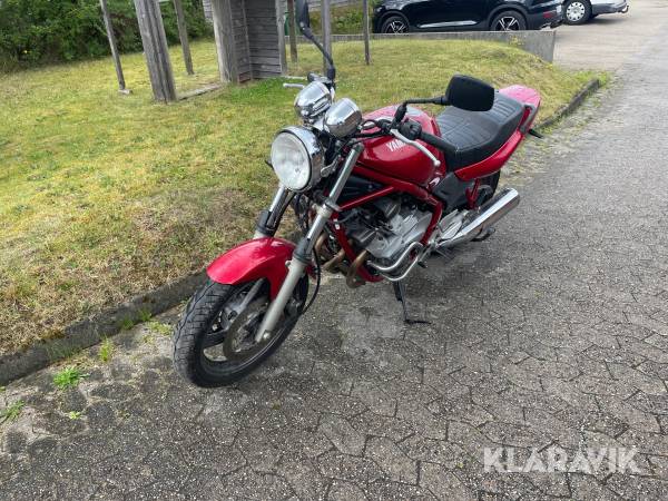Motorcykel Yamaha XJ 600