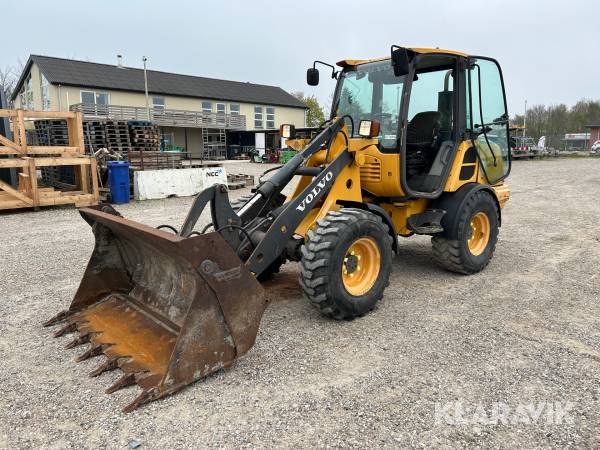 Gummiged Volvo L25F