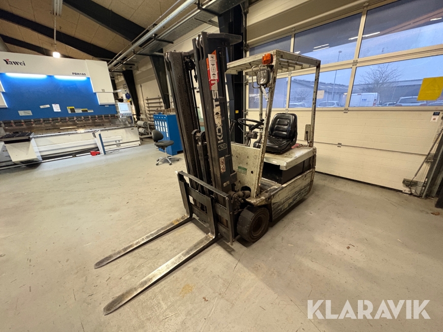 Truck el Komatsu FB15M-2