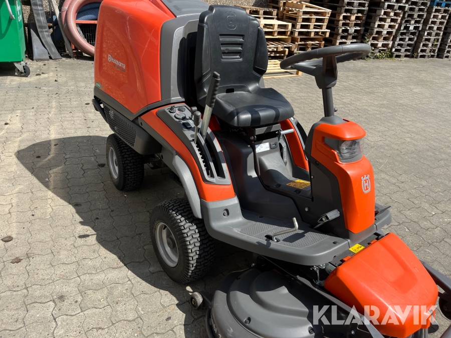 Klipper med opsamler Husqvarna RC 320Ts AWD