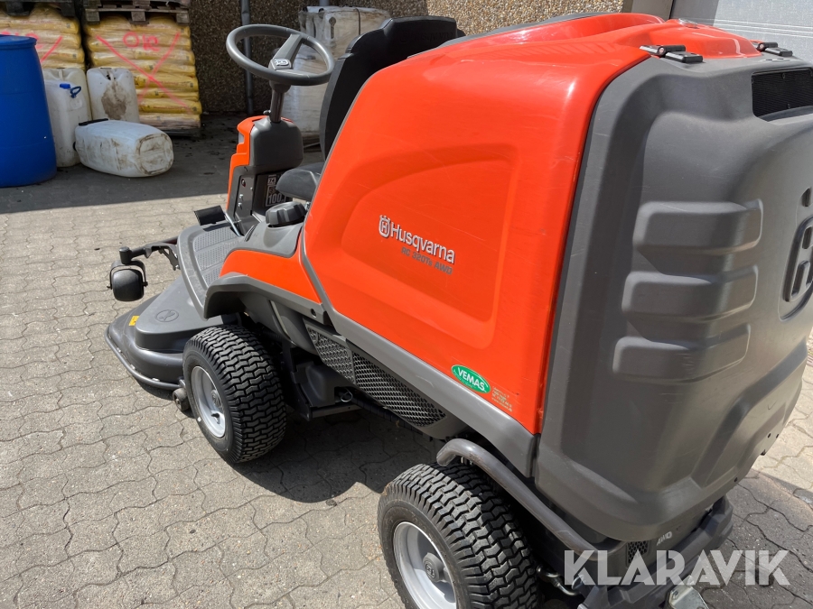 Klipper med opsamler Husqvarna RC 320Ts AWD