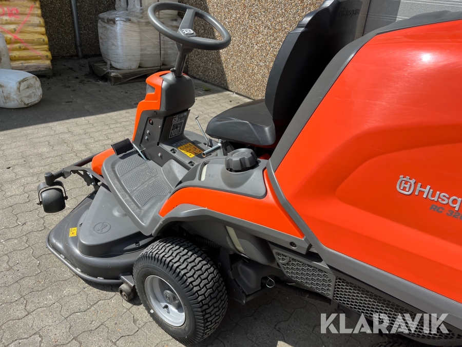 Klipper med opsamler Husqvarna RC 320Ts AWD