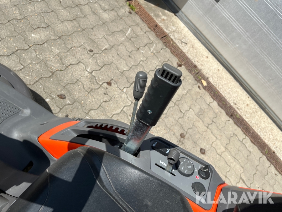 Klipper med opsamler Husqvarna RC 320Ts AWD