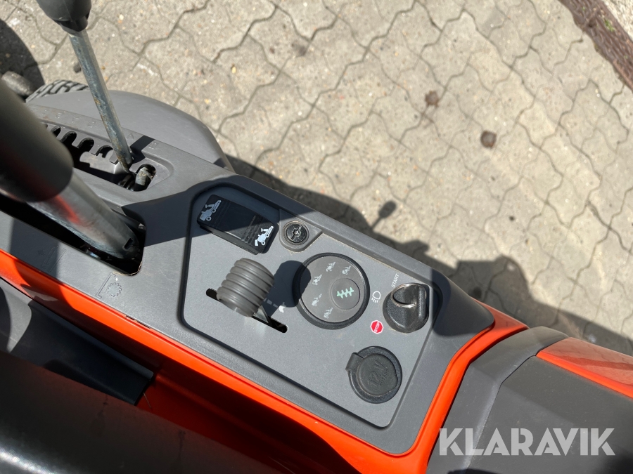 Klipper med opsamler Husqvarna RC 320Ts AWD