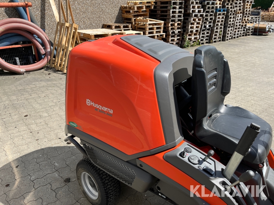 Klipper med opsamler Husqvarna RC 320Ts AWD