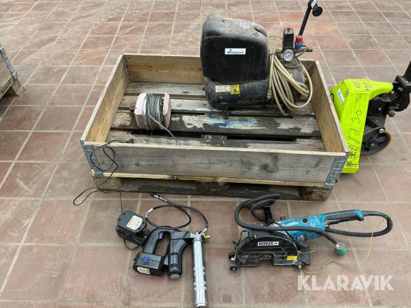 Blandet udstyr Makita -  4 styk