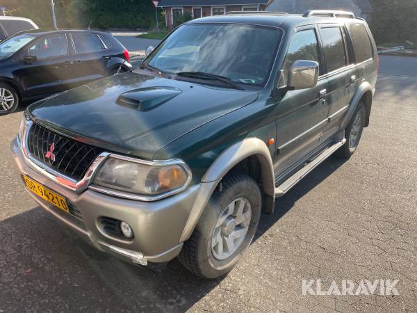 Varebil Mitzubishi Pajero 2.5 TD/IC Sport GLS