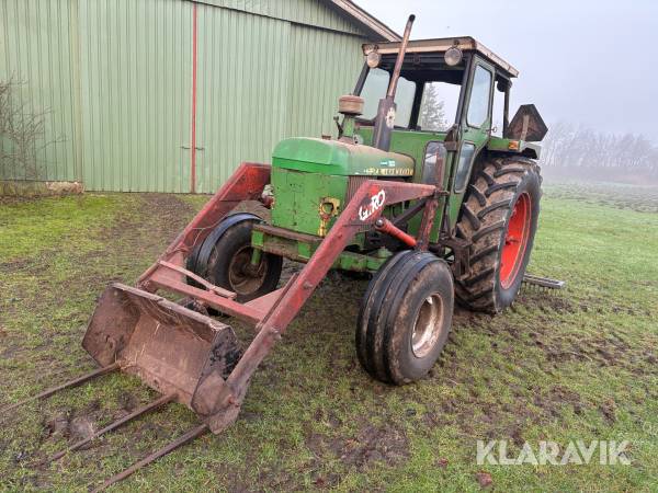 Traktor John deere 2130