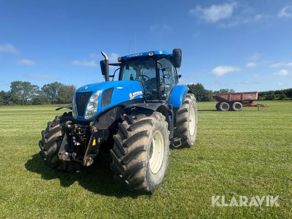 Traktor New Holland T7.220