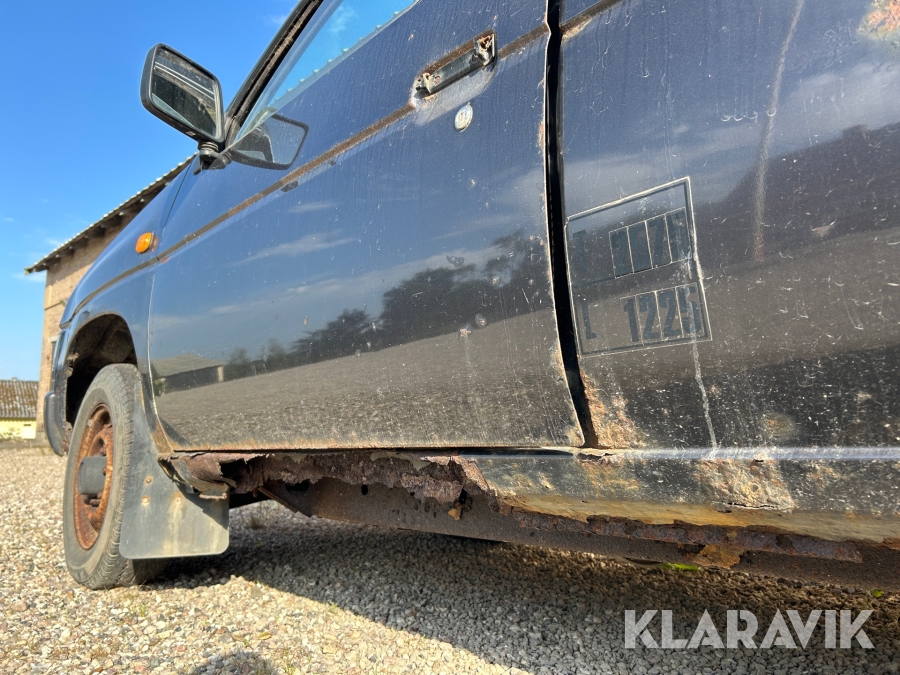 Pickup Nissan Kingcab