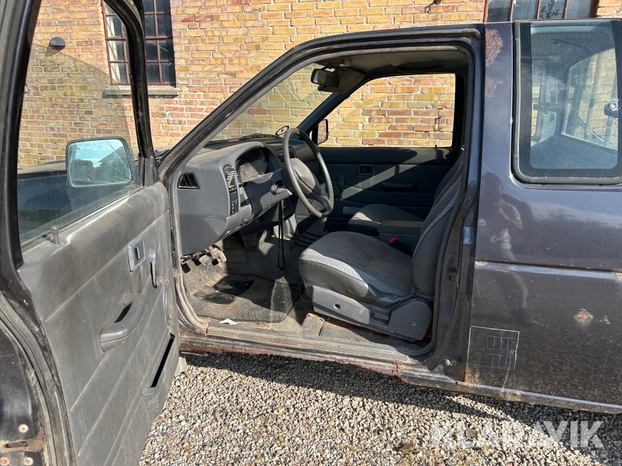 Pickup Nissan Kingcab