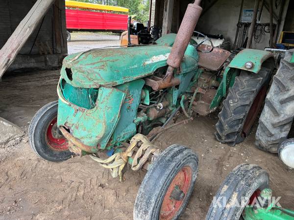 Veteran traktor Deutz D40