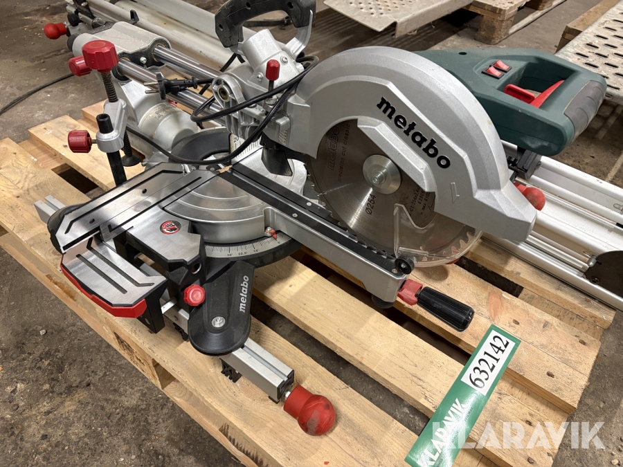 Kapsav Metabo KGS 254 M med trækfunktion